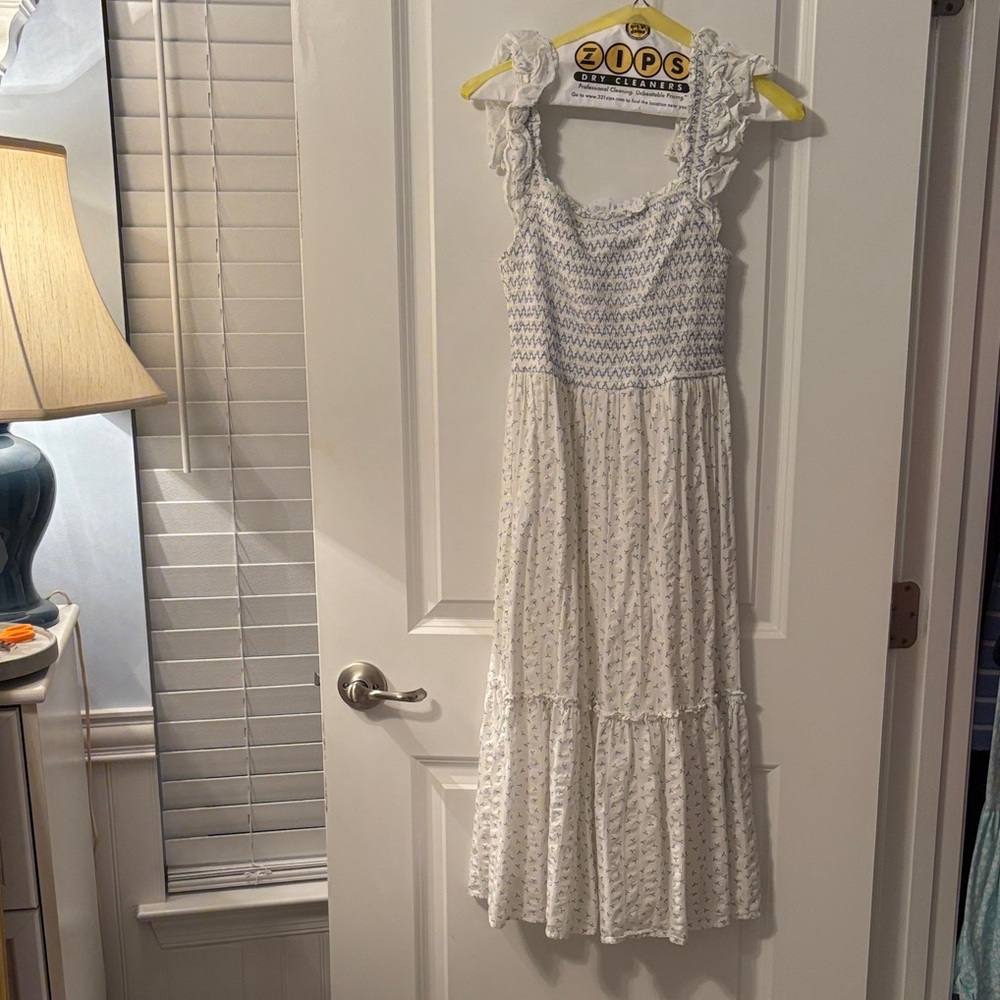 Elegant Red Dress Boutique White Sleeveless Dress